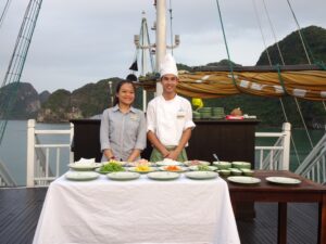 『アフロディーテ クルーズ （Aphrodite Cruises）』 ハロン湾クルーズで宿泊♡