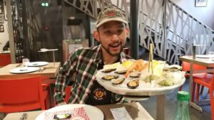 マルセイユで新鮮な魚介類を食べるならココだ！「Toinou（トワヌー）」
