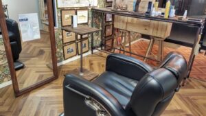 坊主フェチへ勧める日本橋にある1席だけの理髪店「SWEENEY TOKYO BARBER」